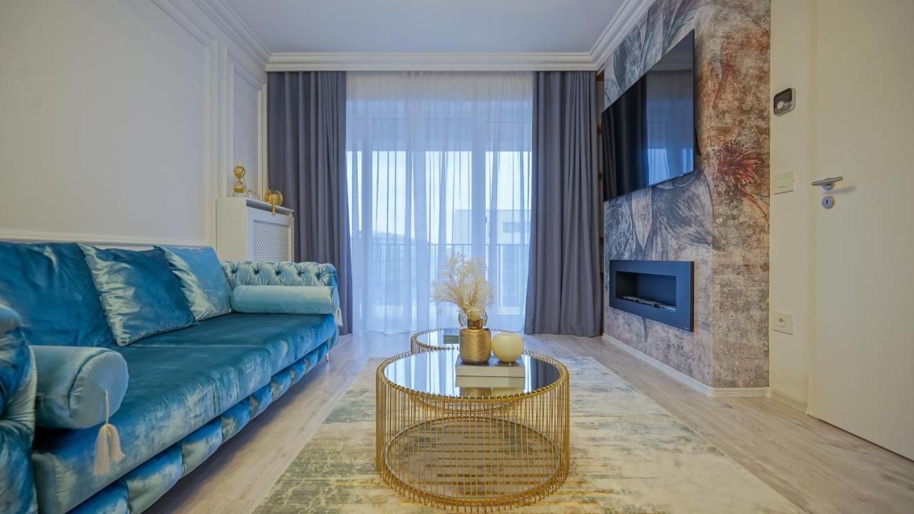 Kua Luxury Loft Coresi דירה בראשוב